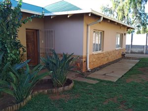 5 Bed House in Kestellhof
