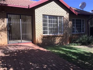 3 Bed Apartment in Die Wilgers