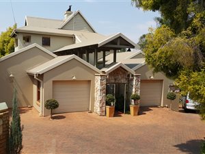 4.5 Bed House in Woodhill