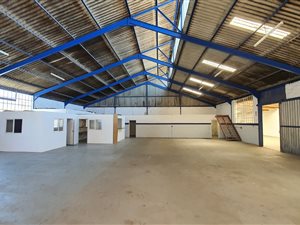 1000 m² Industrial space in Paarl