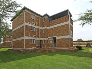 1 Bed Apartment in Strubens Valley