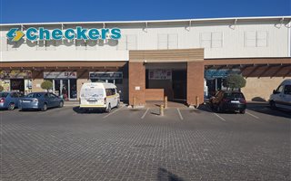 7182 m² Retail Space in Kosmosdal