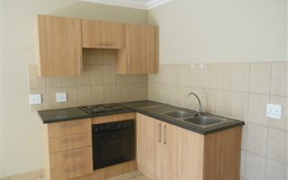 Bachelor apartment in Geelhoutpark