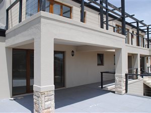 4 Bed House in Atlantic Beach Golf Estate