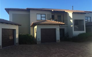2 Bedroom Apartment in Langebaan Country Estate