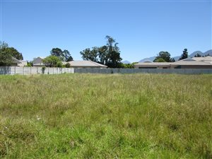 705 m² Land available in King George Park