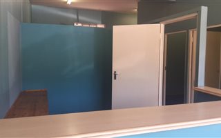 78 m² Commercial space in Montclair