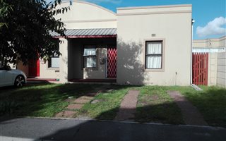 2 Bedroom House in Bardale Village
