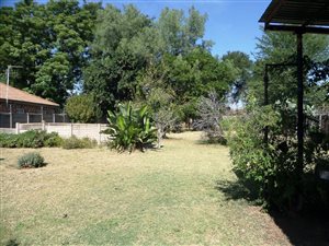 4 Bed House in Eloffsdal