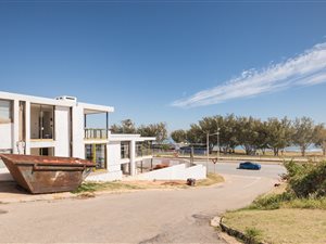 3 Bed Apartment in De Bakke