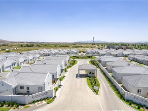 3 Bed House in Stonewood Security Estate