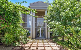 3 Bedroom House in Cedar Lakes