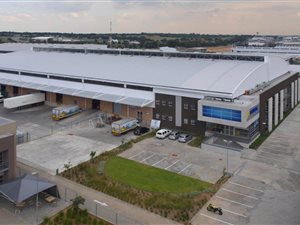 7312 m² Industrial space in Louwlardia