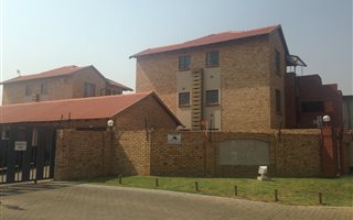 2 Bedroom Apartment in Meyersdal