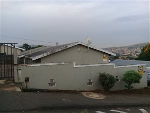 3 Bed House in Newlands West