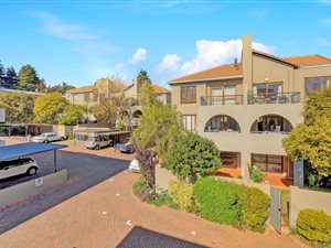 2 Bed Apartment in Craighall Park