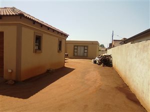 7 Bed House in Ga-rankuwa