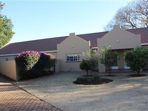 3 Bed House in Weltevreden Park