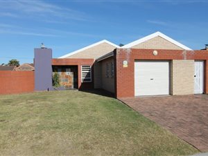 3 Bed Townhouse in Lorraine