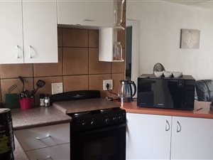 2 Bed Apartment in Lakefield