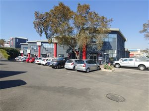 110 m² Commercial space in Wynberg