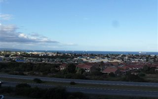 858 m² Land available in Menkenkop