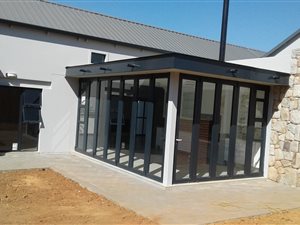 4 Bed House in Midstream Ridge Estate