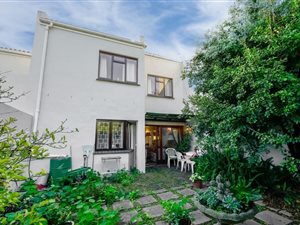3 Bed Townhouse in Monte Sereno
