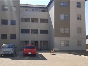 2 Bed Flat in Tembisa
