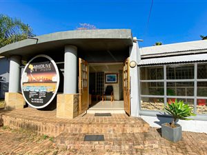 8 Bed House in Meyerspark