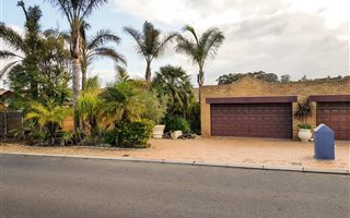 3 Bedroom House in Sonstraal East