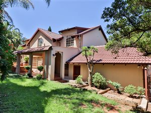 5 Bedroom House in Rietvalleipark