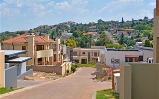 351 m² Land available in Northcliff