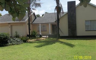 3 Bedroom House in Carenvale