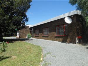 4 Bed House in De Deur