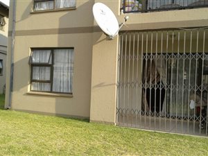 2 Bed Apartment in Parkrand