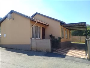 3 Bedroom Apartment in Naturena