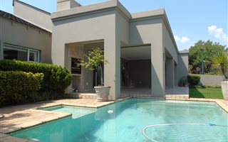 4 Bedroom House in Dainfern Golf Estate