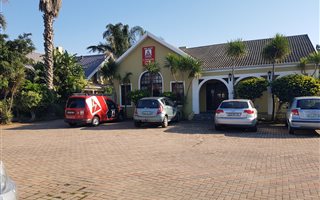 360 m² Office Space in Walmer