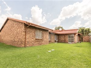 4 Bed House in Mackenzie Park