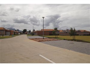 2 Bed House in Mooikloof Country Residences