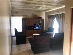 3 Bed House in Laversburg