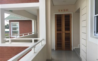 100 m² Commercial space in Mt Edgecombe