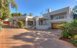 3 Bedroom House in Emmarentia
