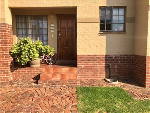 3 Bedroom Townhouse in Azaleapark
