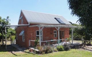 1 Bedroom Garden Cottage in Crofters Valley