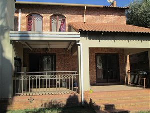 4 Bed Duplex in Equestria