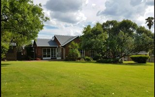 4 Bedroom House in Gallo Manor