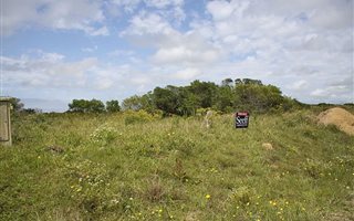 1262 m² Land available in Riversbend