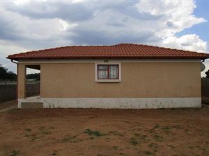 3 Bed House in Tasbet Park